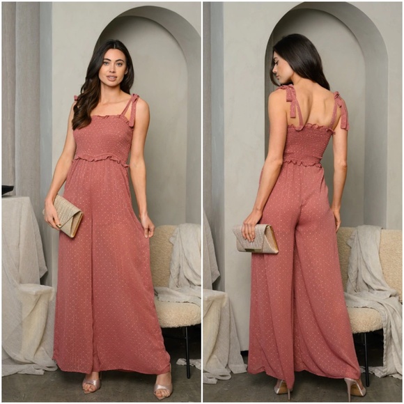 Trend Setter Diva Boutique Pants - SLEEVELESS SMOCKED SHIMMER DETAILED JUMPSUIT